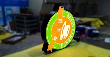 门头广告招牌不锈钢拉空灯箱制作案例一